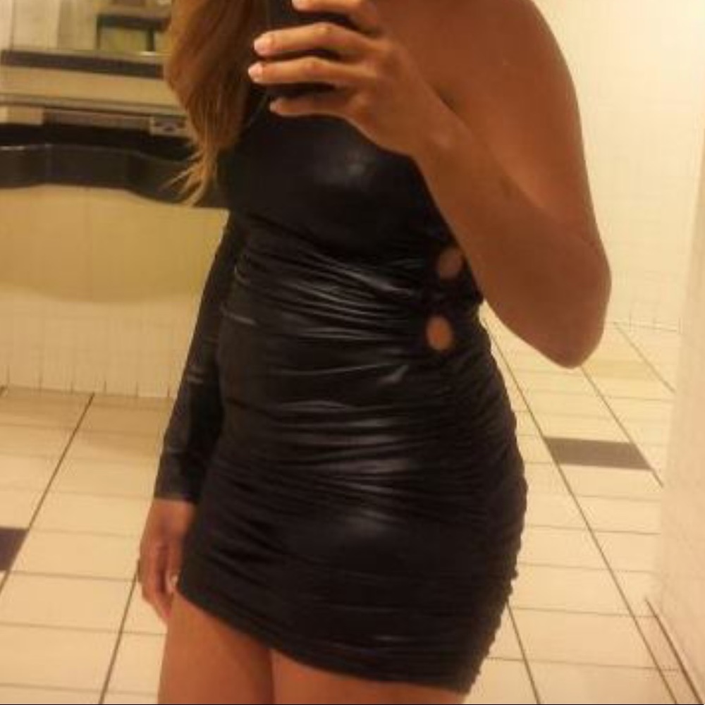 Black one shoulder forever 21 size Large